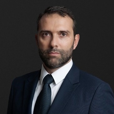 Arnaud Félix, Simmons & Simmons